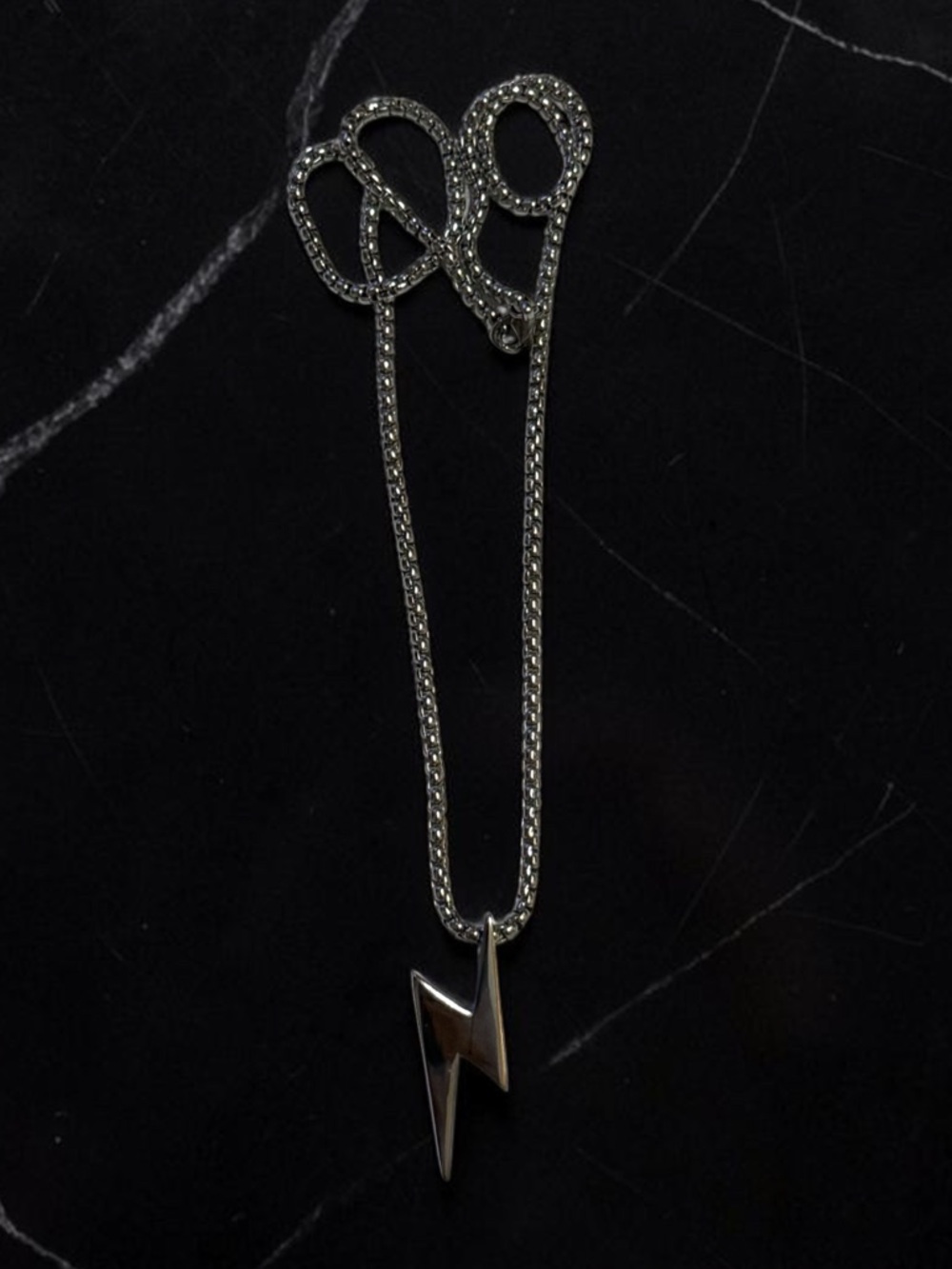 🫶🏻 Silver Lightning Bolt Pendant Necklace